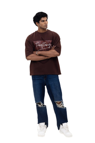 TURQTANG Cocoa Crush Oversized T-Shirt in Classic Chestnut – Warm-toned streetwear for relaxed style.