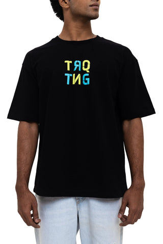 TURQTANG Dragonfly Oversized T-Shirt in Classic Black – Nature-inspired streetwear for bold style.