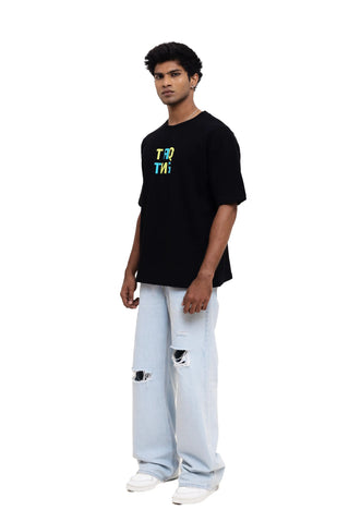 TURQTANG Dragonfly Oversized T-Shirt in Classic Black – Nature-inspired streetwear for bold style.