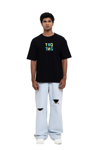 TURQTANG Dragonfly Oversized T-Shirt in Classic Black – Nature-inspired streetwear for bold style.