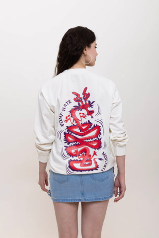 TURQTANG Divine Dragon Oversized Sweatshirt in Pastel Cream – Bold design meets cozy streetwear.